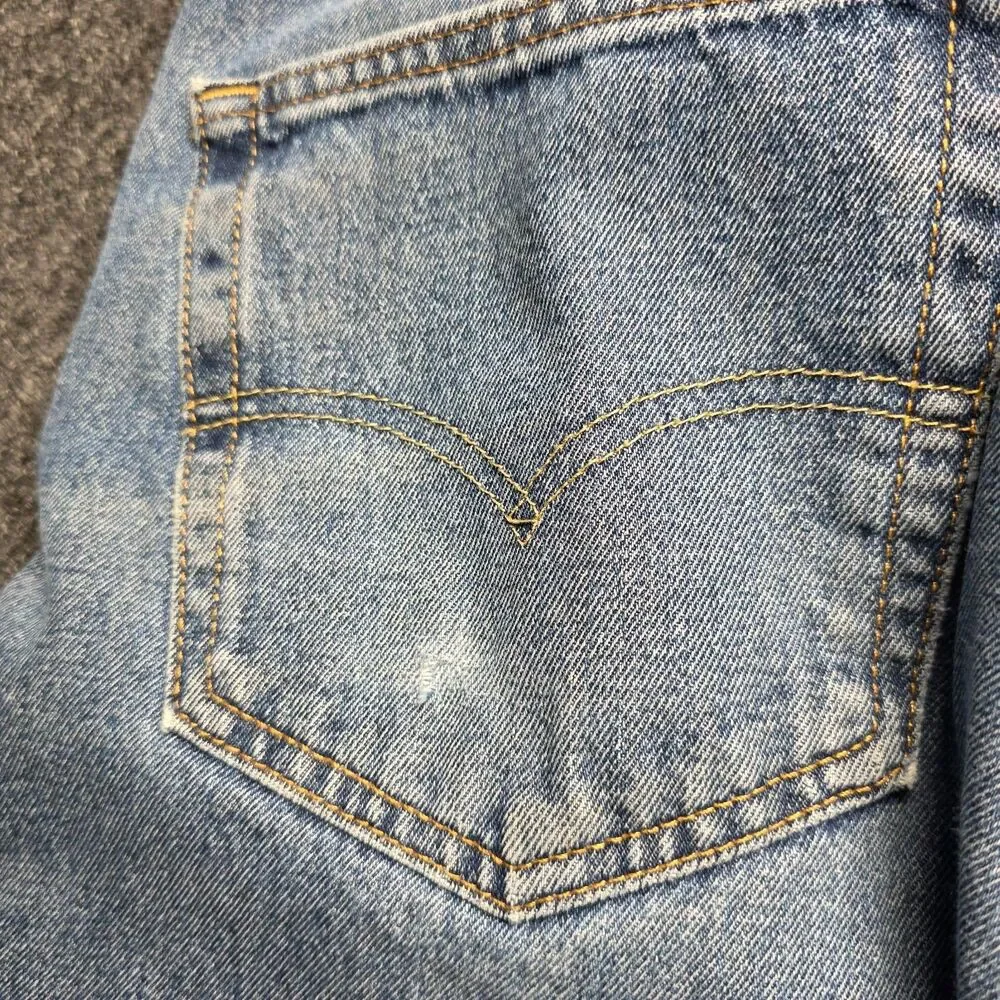 Levis 550 Jeans Mens 38x30 Relaxed Fit Tapered Leg Blue Denim Distressed Work